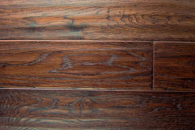 White Oak Prefinished Hand Scraped Hardwood Flooring Photo