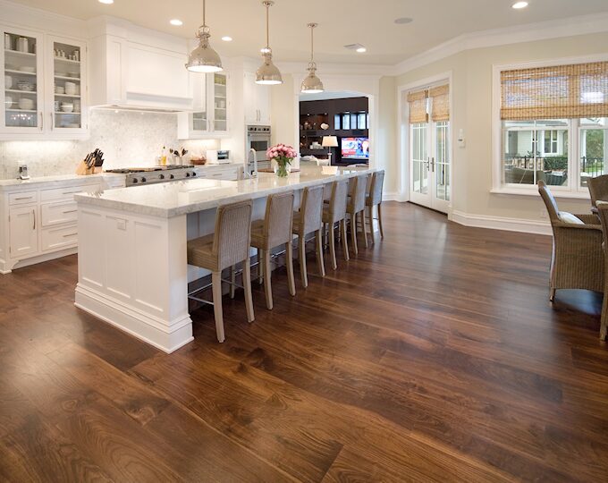 A Comparison: White Oak vs. Red Oak Hardwood Flooring